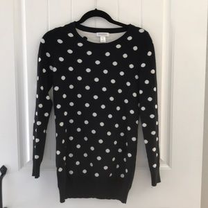 Motherhood black and white polka dot sweater